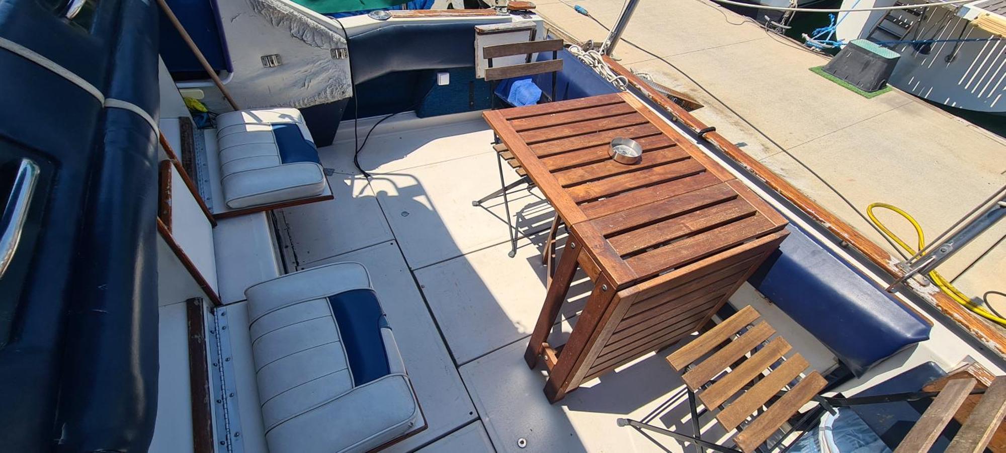 Boat To Sleep In Barcelona 호텔 산트 아드리아 데 베소스 외부 사진
